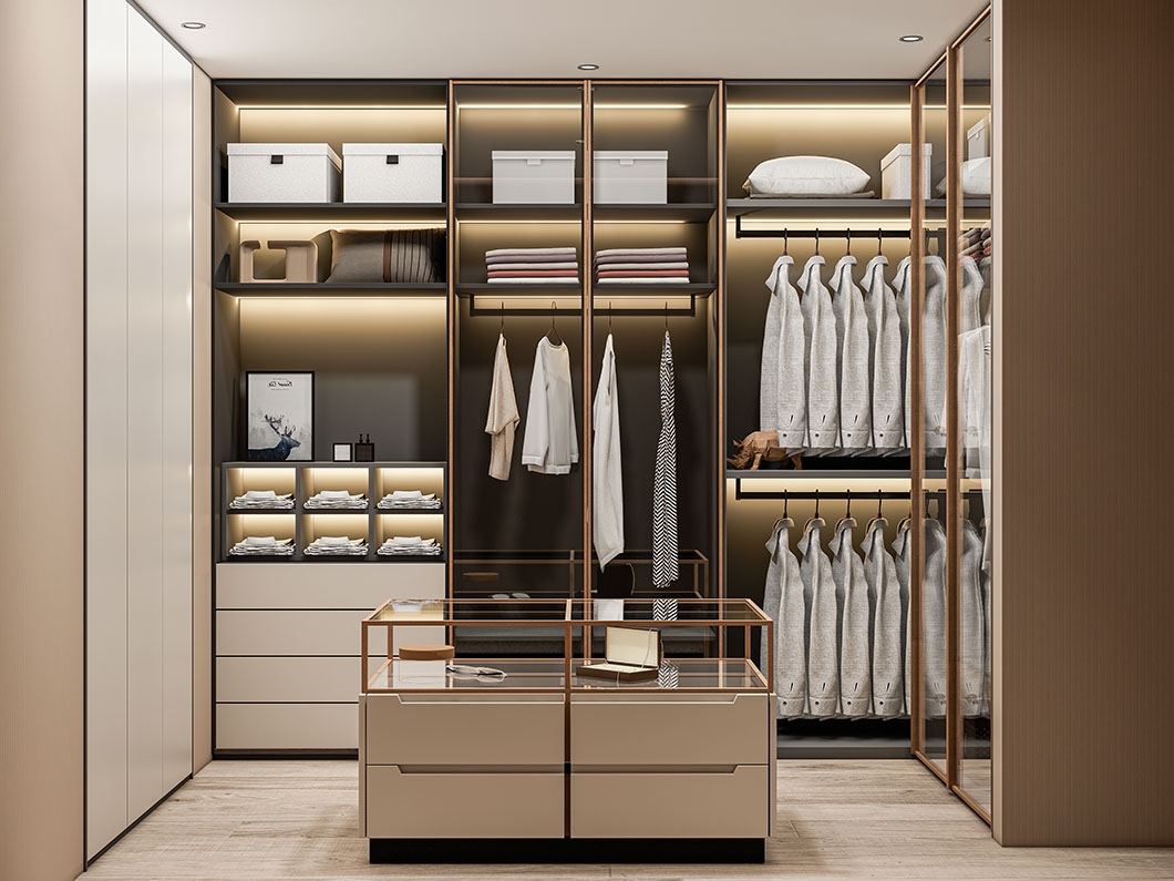 Compact walk-in closet